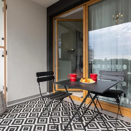 Appartamento Stylish Przedpole With Balcony & Parking By Renters Varsavia