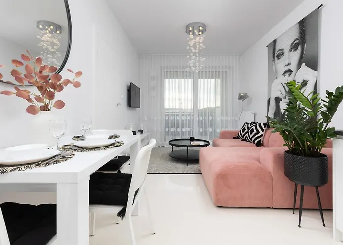 Stylish Przedpole With Balcony & Parking By Renters