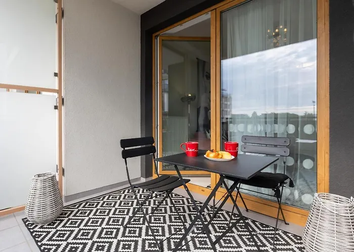 Appartement Stylish Przedpole With Balcony & Parking By Renters Warschau
